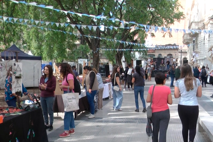 La Feria Navideña en Plaza Carbó se realizará el 23 de diciembre
