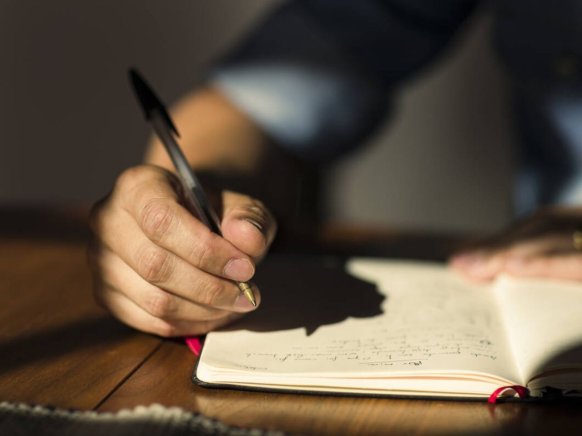Camalote convoca a poetas de todo el país para una antología sobre la cultura pop del siglo XX