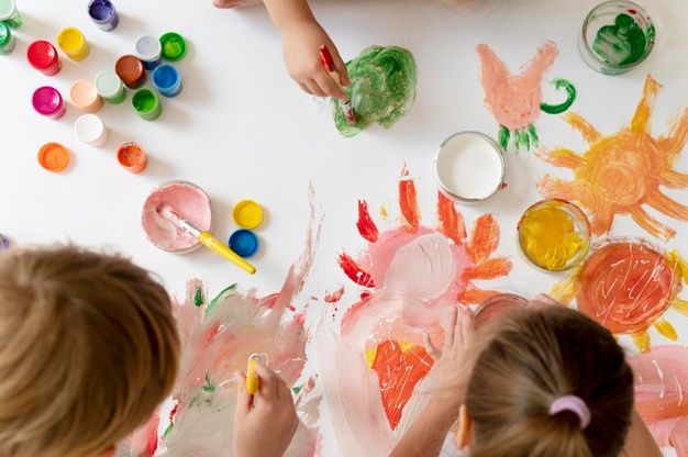 Casa Madre organiza un taller infantil de pintura y collage
