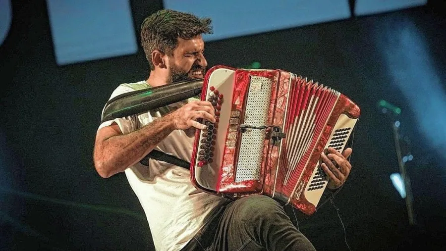 Juan Manuel Bilat llevará el chamamé al formato sinfónico en un homenaje a Jorge Méndez