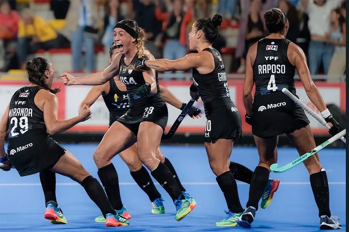 Las Leonas se coronaron campeonas del mundo tras vencer a Países Bajos por penales
