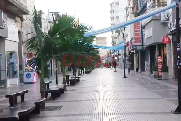 Los comercios de Paraná cierran antes por el partido de Argentina