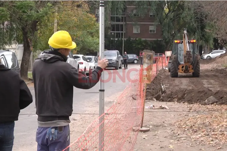 Nuevo paseo cultural en calle Ituzaingó: avanzan las obras de integración urbana