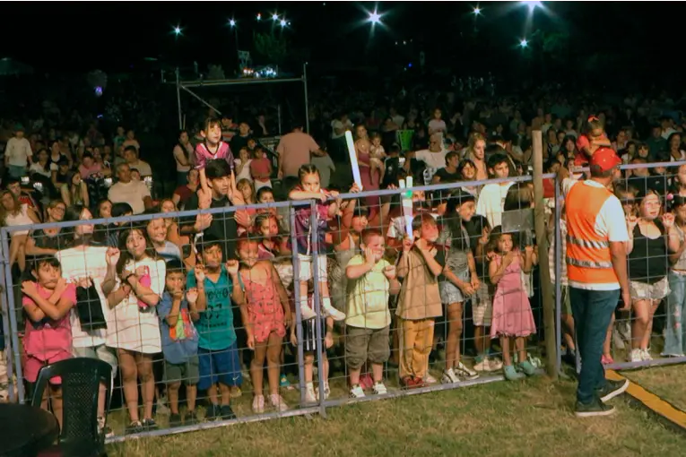 Organizan venta de empanadas para solventar costos de la Fiesta de Reyes Magos
