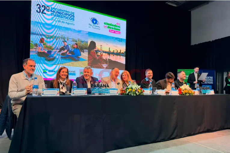 Paraná y Santa Fe impulsan “Dos ciudades, un destino” junto a municipios turísticos